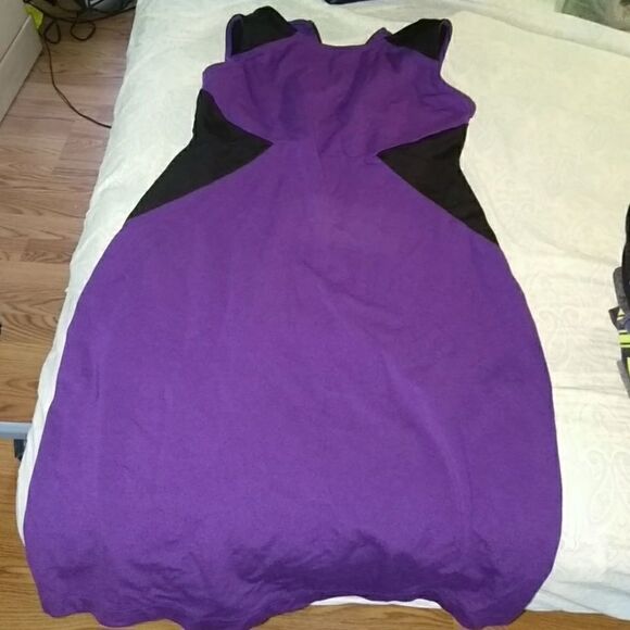 Maternity dress   - Picture 2 of 3